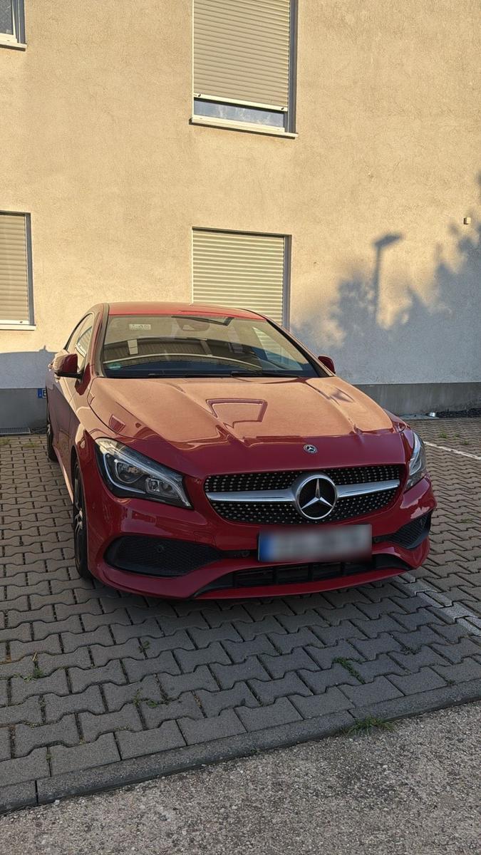 Mercedes-Benz CLA 220