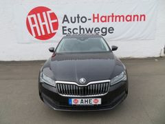 SKODA Superb Combi 2.0 TDI Ambition DSG AHK RFK ACC SKODA Superb Combi 2.0 TDI Ambition DSG AHK RFK ACC