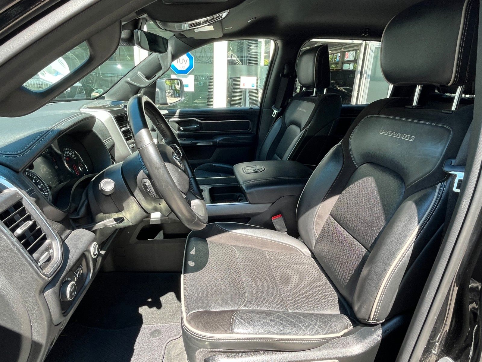 Fahrzeugabbildung Dodge RAM 1500 Laramie Sport *LPG*AHK*Navi*