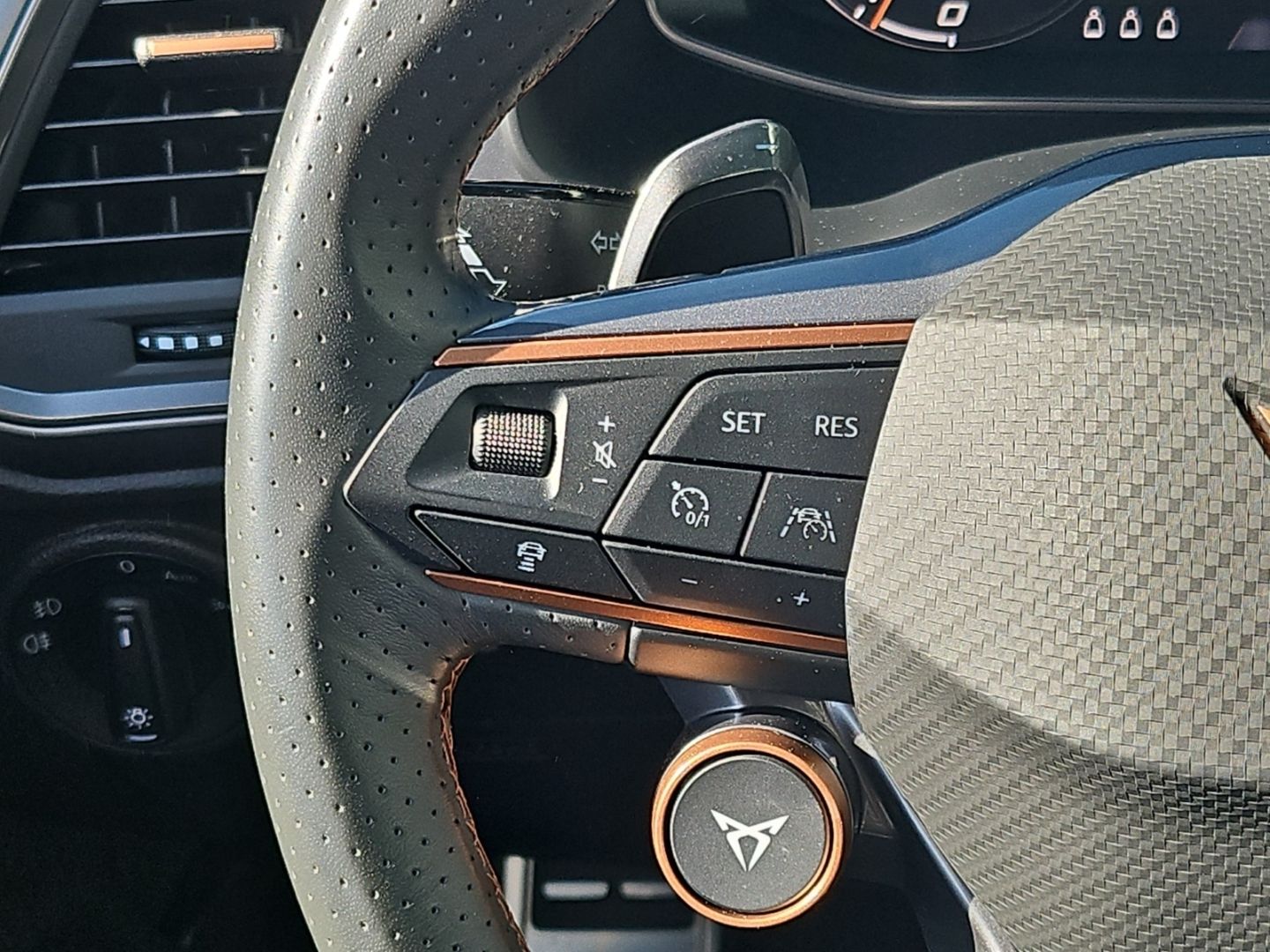 Ateca VZ 2.0 TSI 4D DSG*Navi*LED*ACC*RüKa*SHZ*