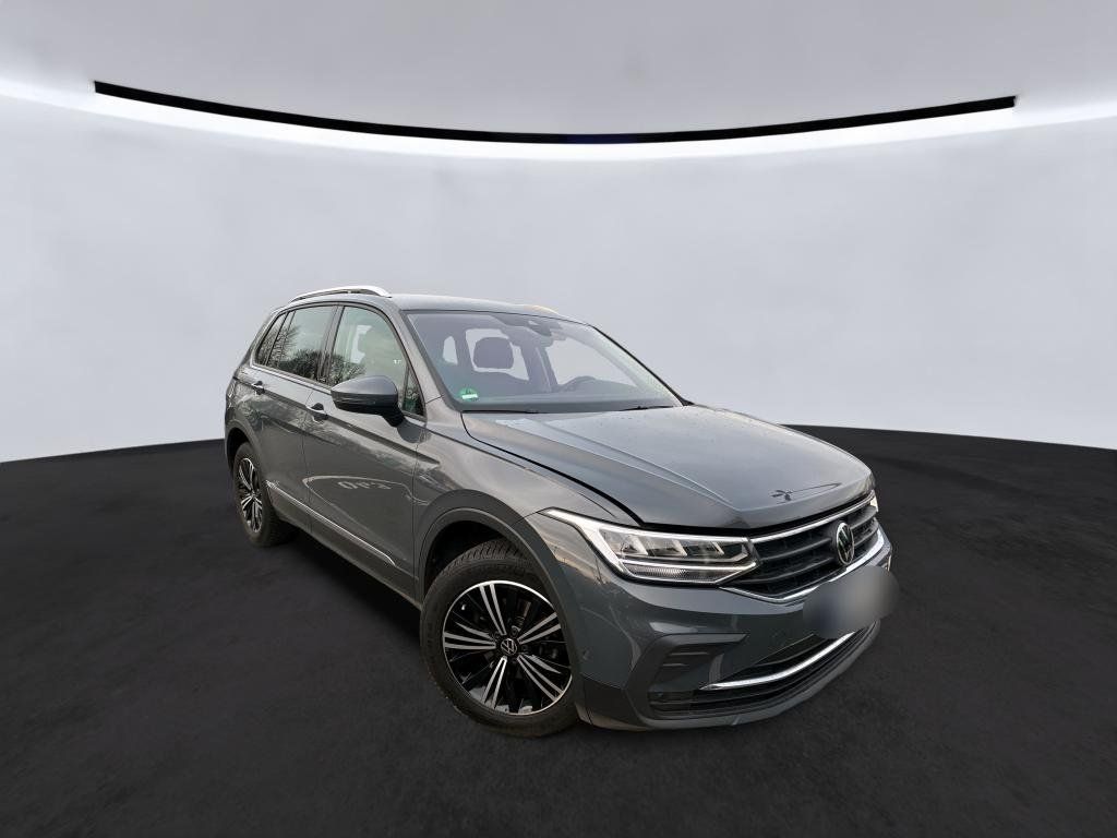 Fahrzeugabbildung Volkswagen Tiguan Active TSI *Navi*Cam*PDC*ACC*LED*Sitzhzg*