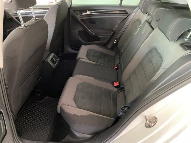 Golf VII Highline R-Line 1.5 TSI LED+NAVI