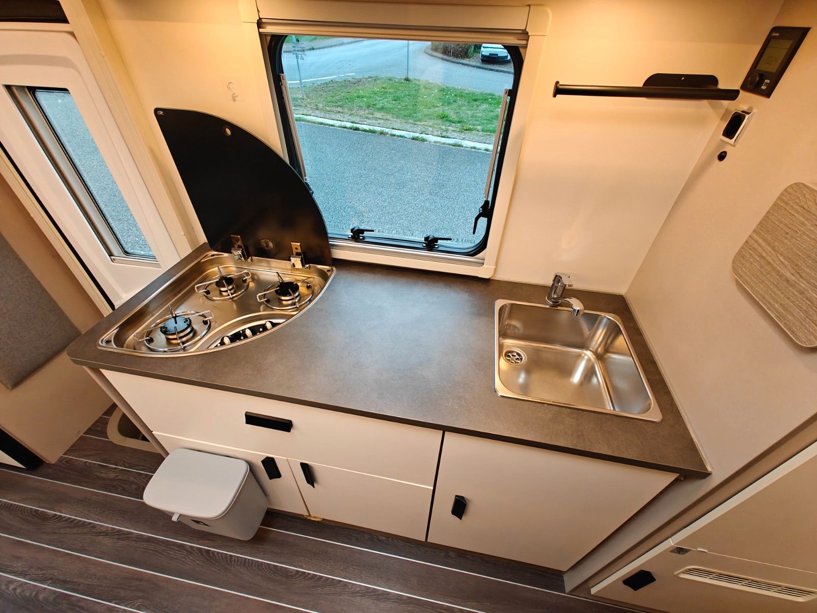 Fahrzeugabbildung XGO Dynamic 27 - Markise, SAT, TV, Fahrradträger -