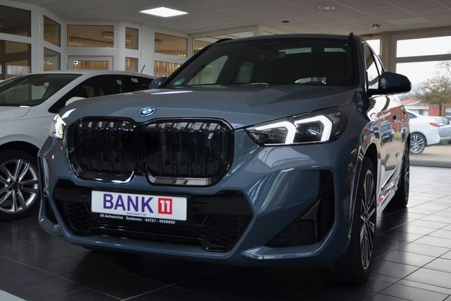 BMW iX1 30 xDrive M Sport