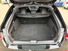 Fahrzeugabbildung Mercedes-Benz CLA 220d Shooting Brake AMG-Line Night Navi Pano