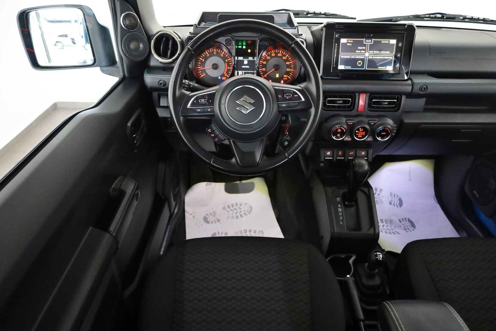 Fahrzeugabbildung Suzuki Jimny Comfort+ AllGrip,4WD,Navi,Kamer,4 Sitze