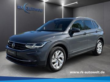 Volkswagen Tiguan - 1