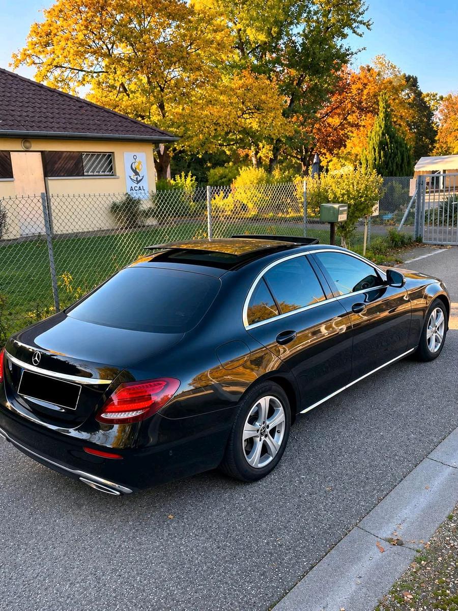 Mercedes-Benz CE 220