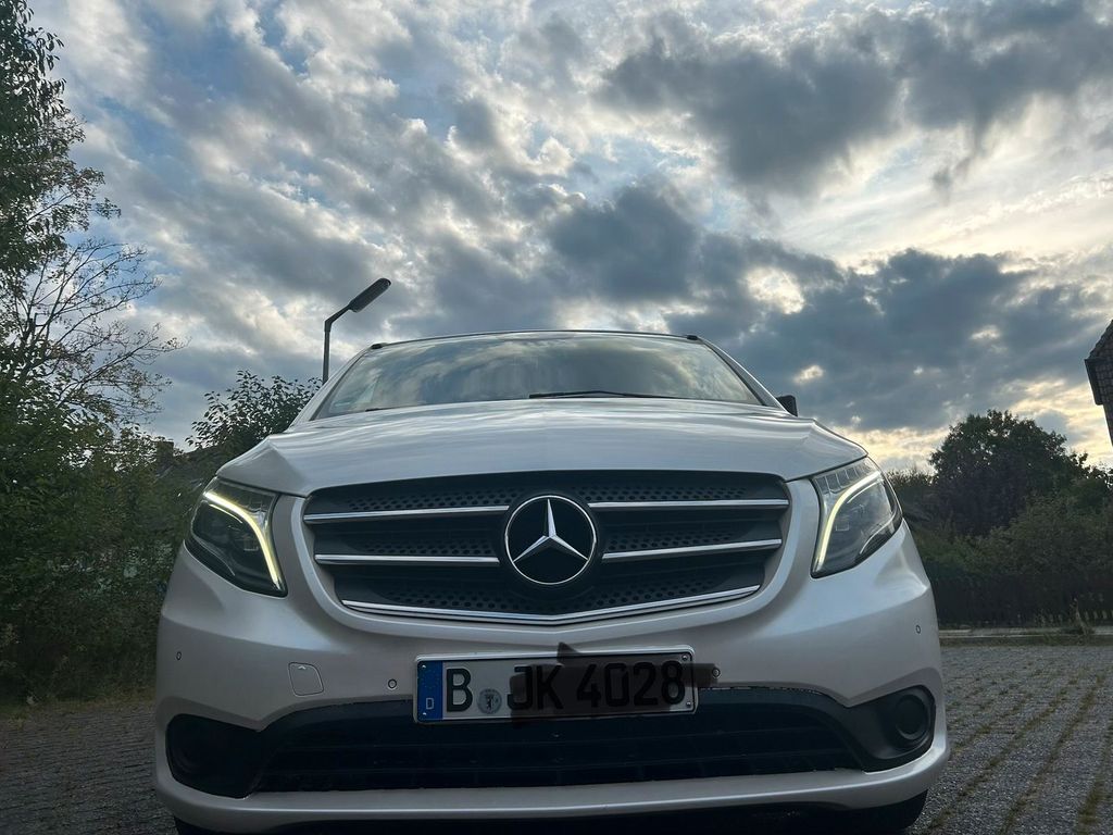 Image of Mercedes-Benz Vito