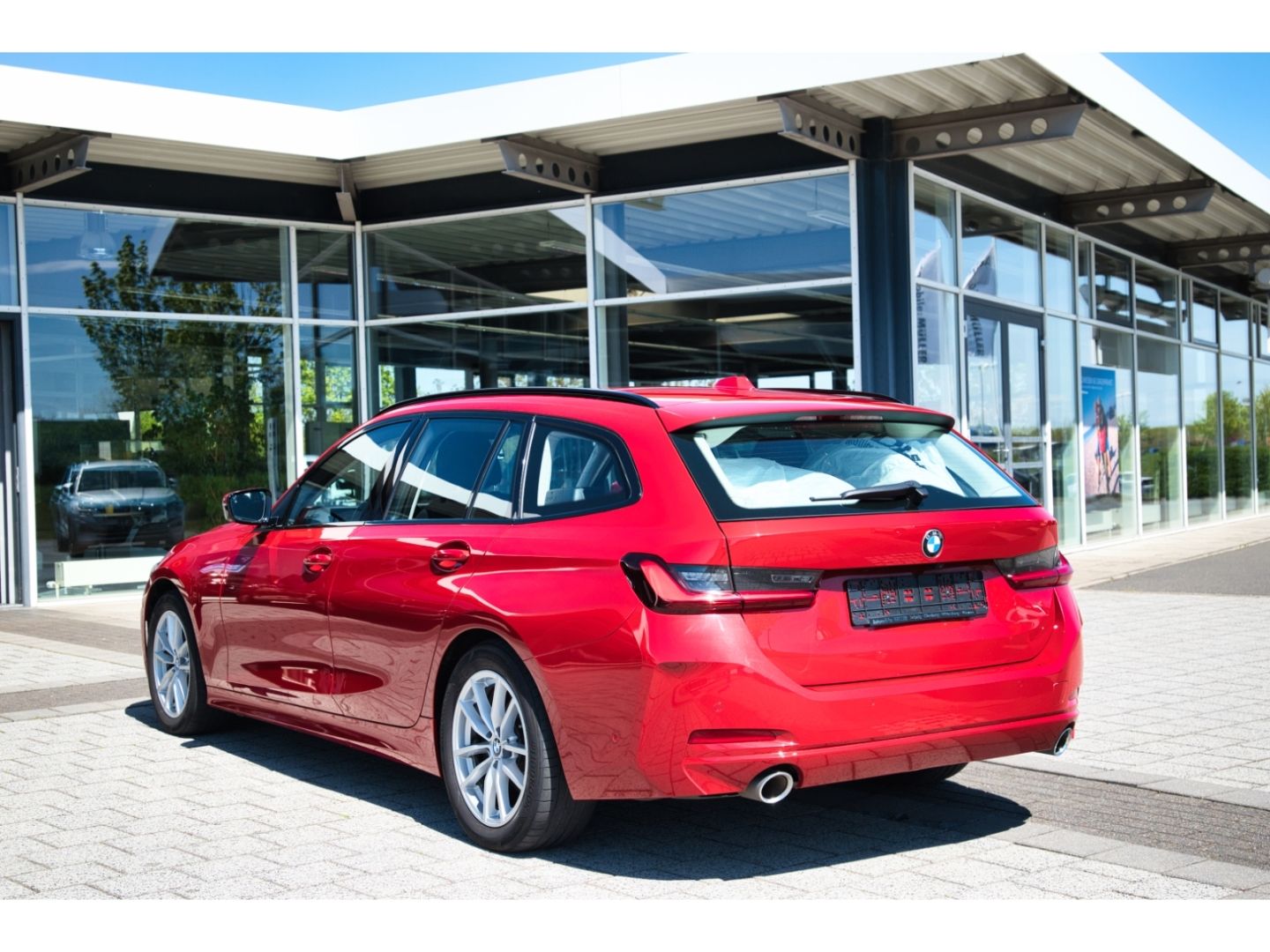 BMW 318 d Touring HUD Navi SHz LED Rückfahrkamera foto 6
