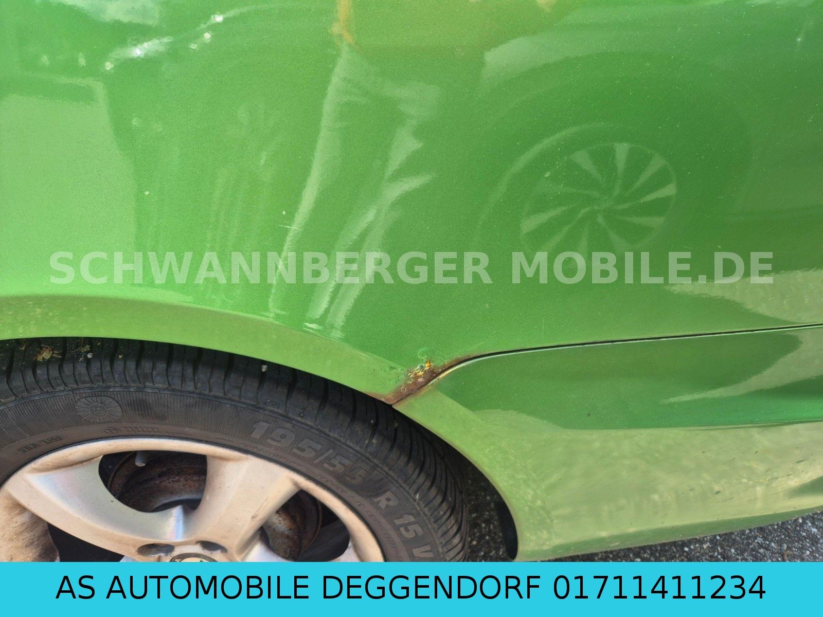 Skoda Fabia 2012 — photo 11