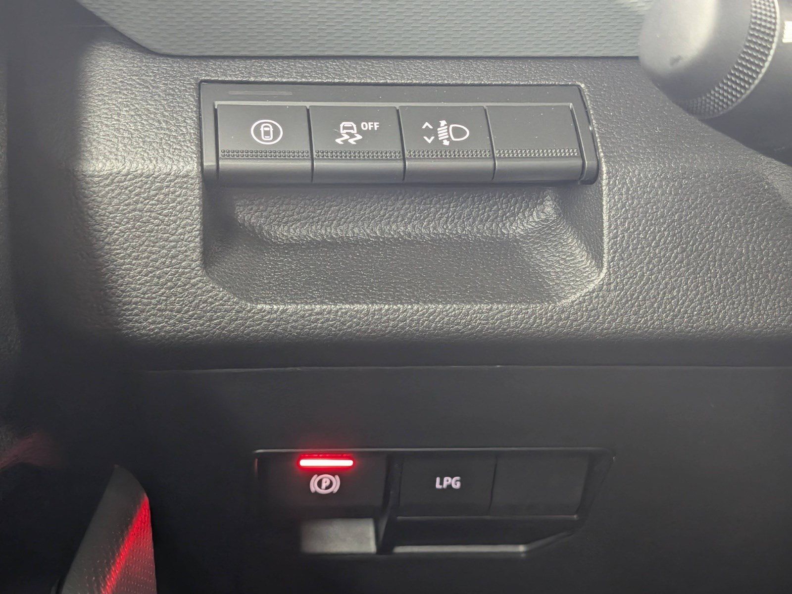 DACIA Duster  Extreme Hybrid-G 150 4x4 Technik – Bild 36