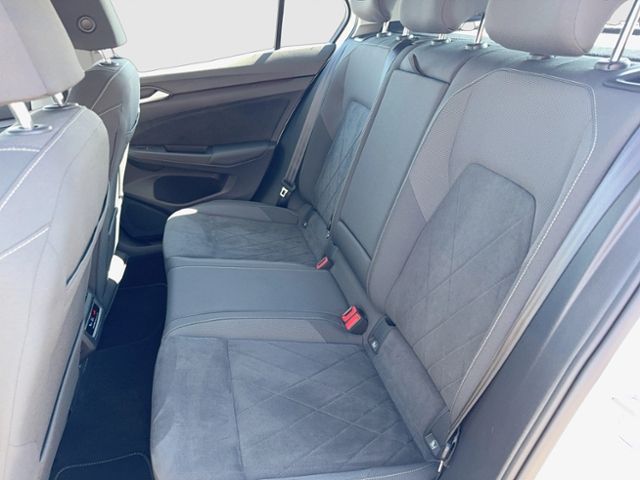 Golf VIII STYLE 1.4 TSI e-HYBRID DSG REAR VIEW K