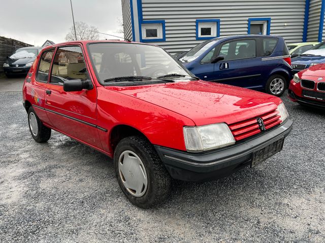 Peugeot 205