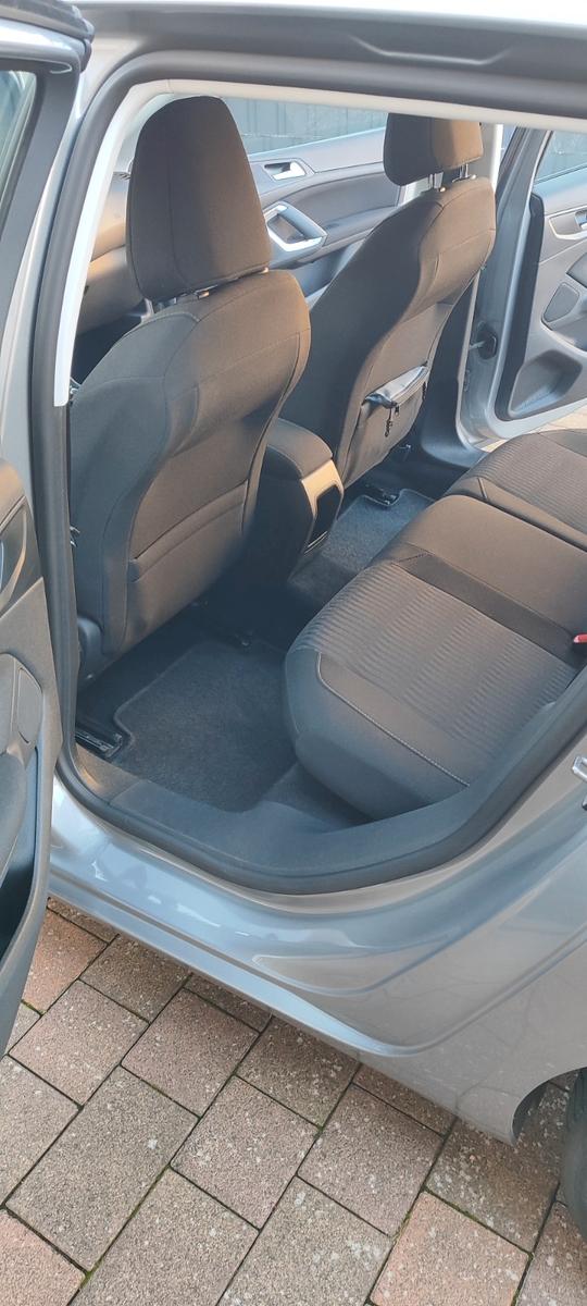 Peugeot 308 2015 — photo 10