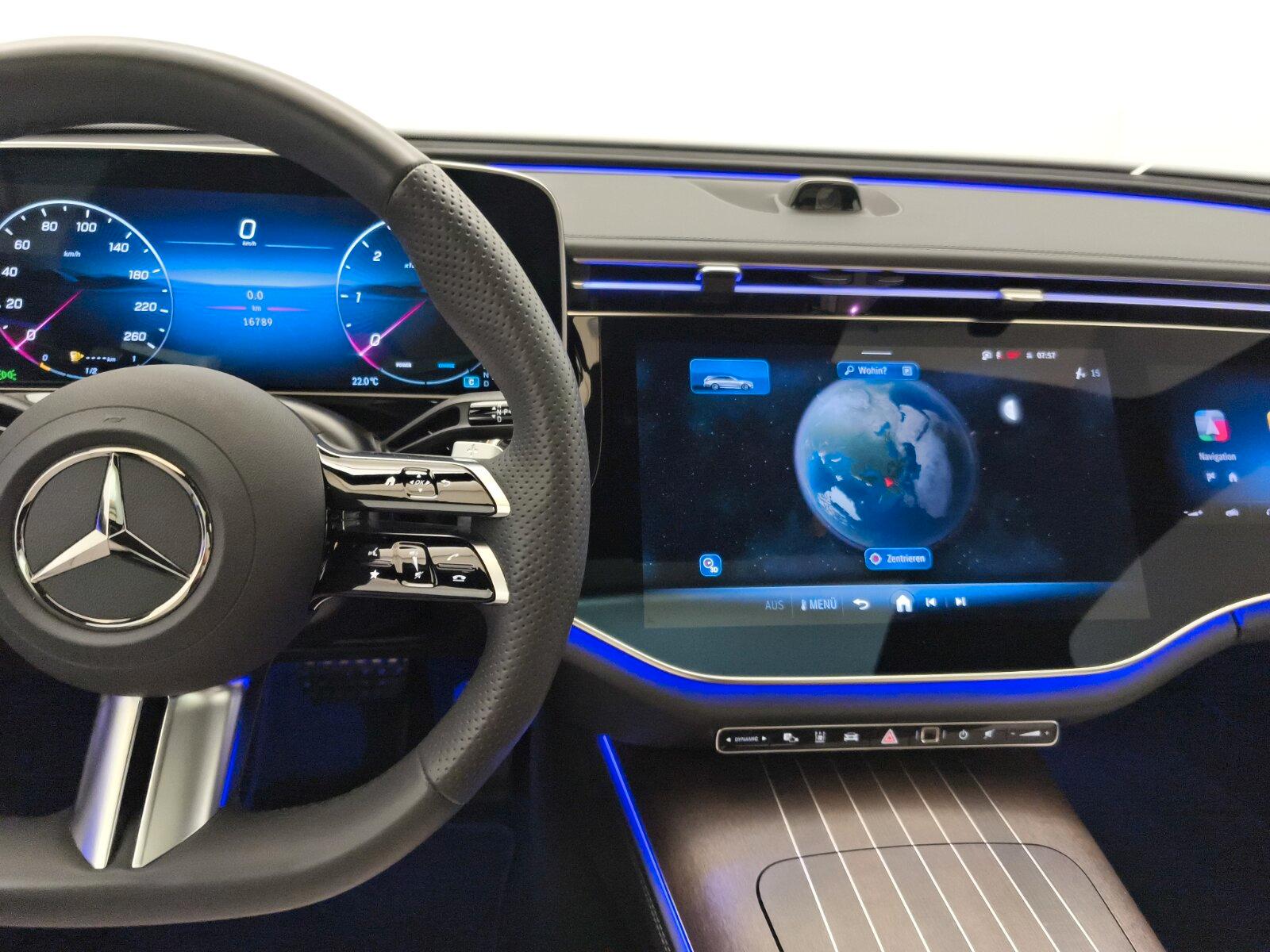 Mercedes-Benz E 220d T AMG Advanced+ Night Pano Standhzg AHK