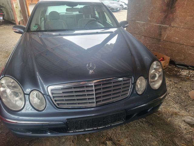 Mercedes-Benz E 320 ELEGANCE