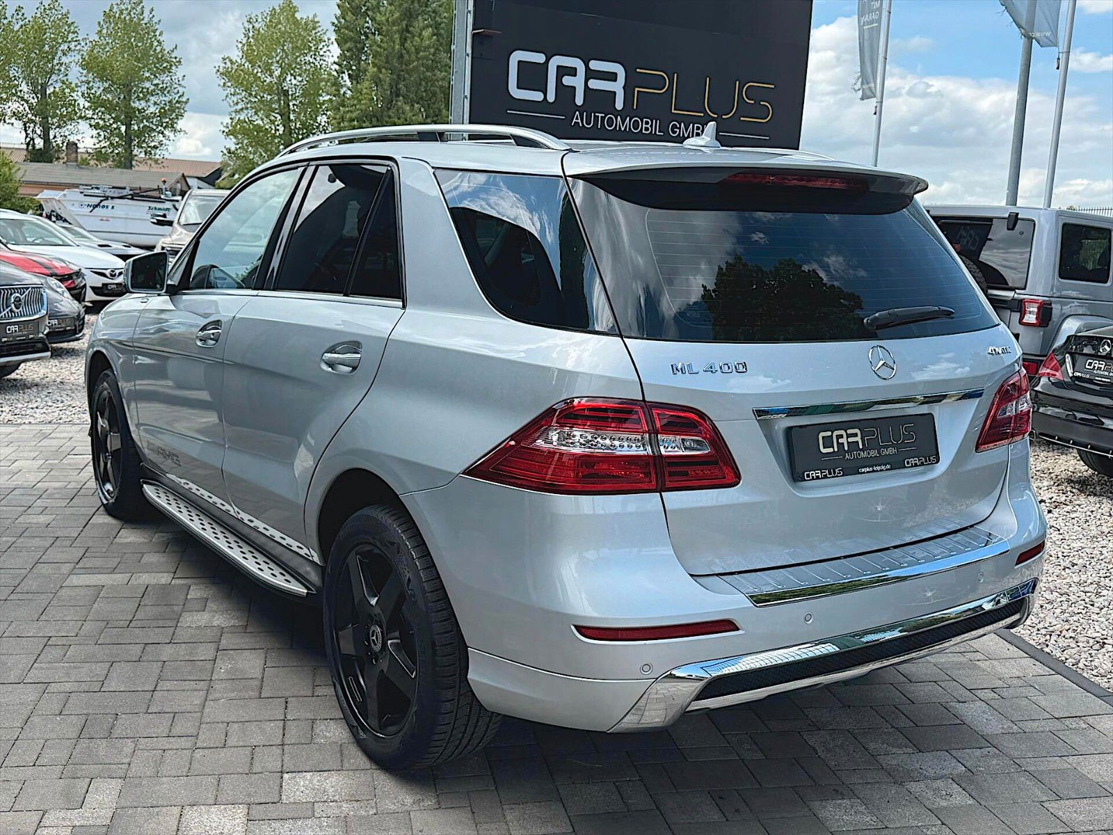 Fahrzeugabbildung Mercedes-Benz ML 400 AMG Sport-Paket 4Matic *Bi-Xenon*LED*