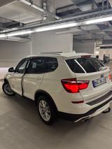 BMW X3 xDrive20d AT - Anhängerkupp._Garagenfahrzeug - BMW X3 von privat