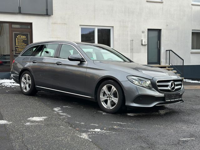 Mercedes-Benz E 220d T-Modell*Autom.*Schiebedach*Kamera*