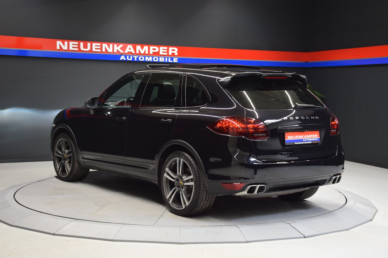 Fahrzeugabbildung Porsche Cayenne S V8 Diesel Leder Pano Bose Kamera 21"