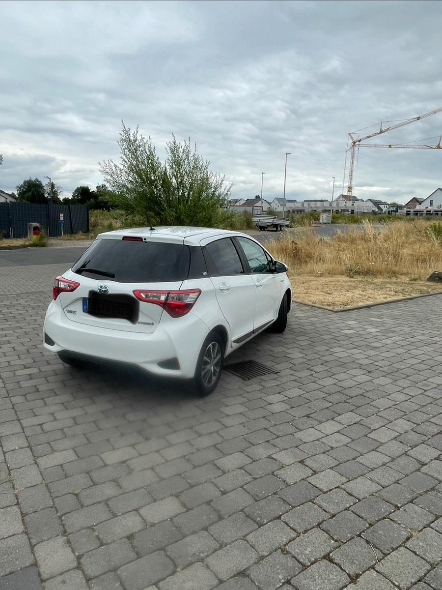 Toyota Yaris Hybrid