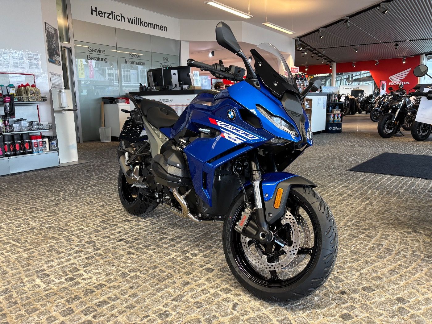 Fahrzeugabbildung BMW R 1300 RS 4 Pakete