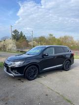 Mitsubishi Outlander 2.0 MIVEC ClearTec SUV-Star 2WD SU... - Mitsubishi Outlander: Suv Star