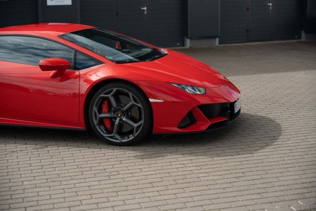 Lamborghini Huracán EVO*LIFT*DAB*PDC*CAM*LDS*Mietkauf