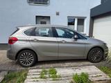 BMW 220 Active Tourer 220d xDrive Steptronic Lux... - BMW 220 Active Tourer aus 2020