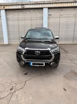 Toyota Hilux Executive - schwarze Toyota Hilux