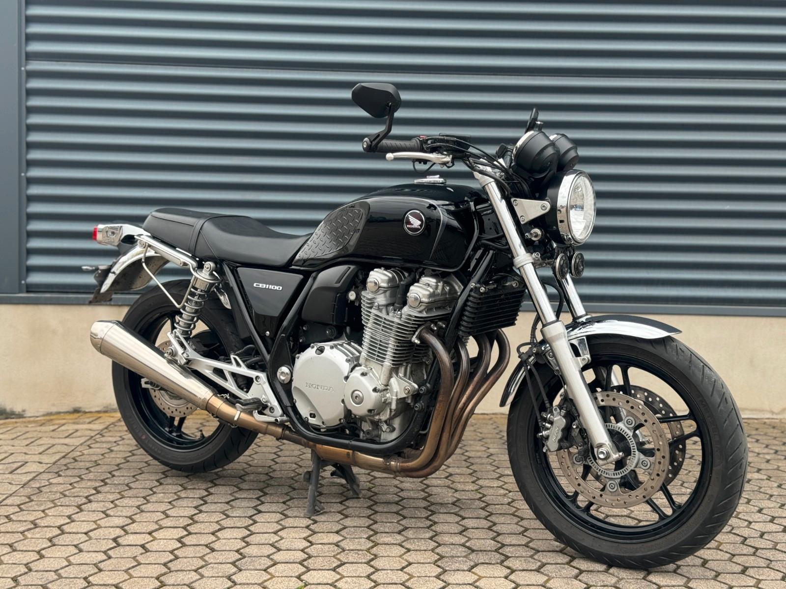 Honda CB 1100 TOP, SCHECKHEFTGEPFLEGT