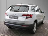Skoda Karoq 1.5 TSI  DSG Style 18" LM AHK NAVI SMART-L - silberne Skoda Karoq