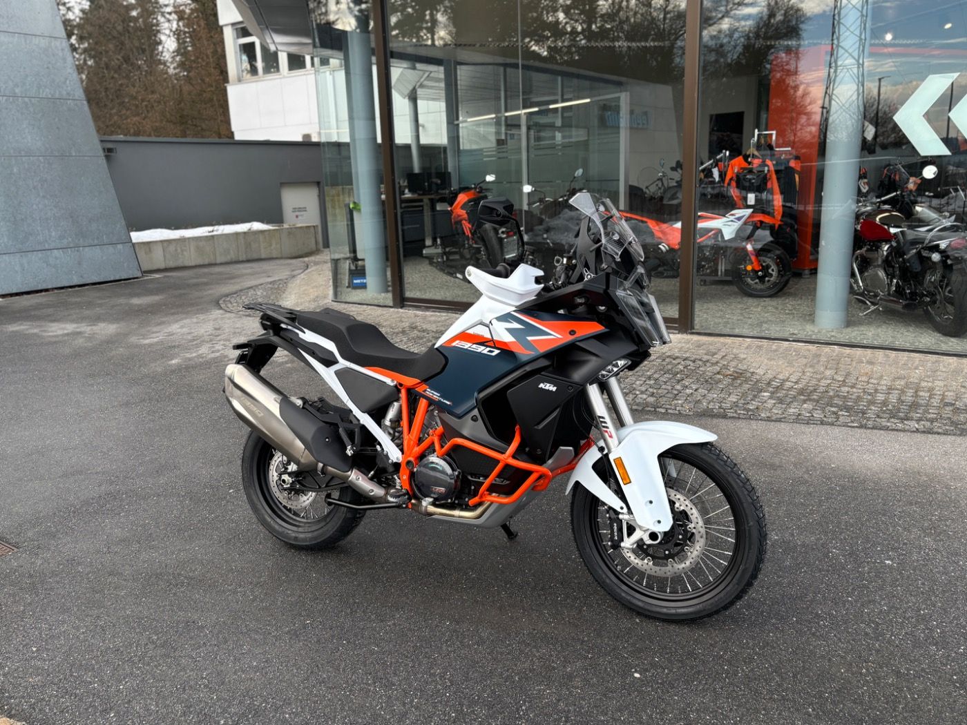 Fahrzeugabbildung KTM 1390 Super Adventure R 4 Jahre Garantie