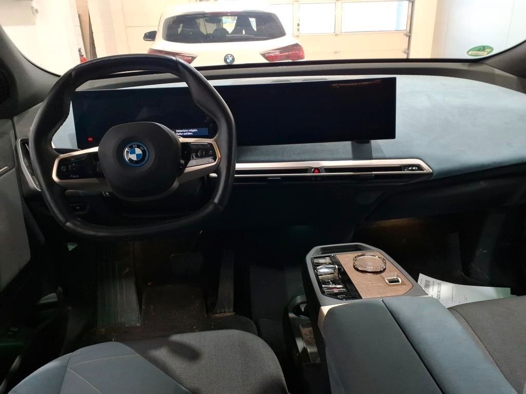 BMW iX xDrive40 Sport 22Zoll LASER SoftClose 360 H&K foto 5
