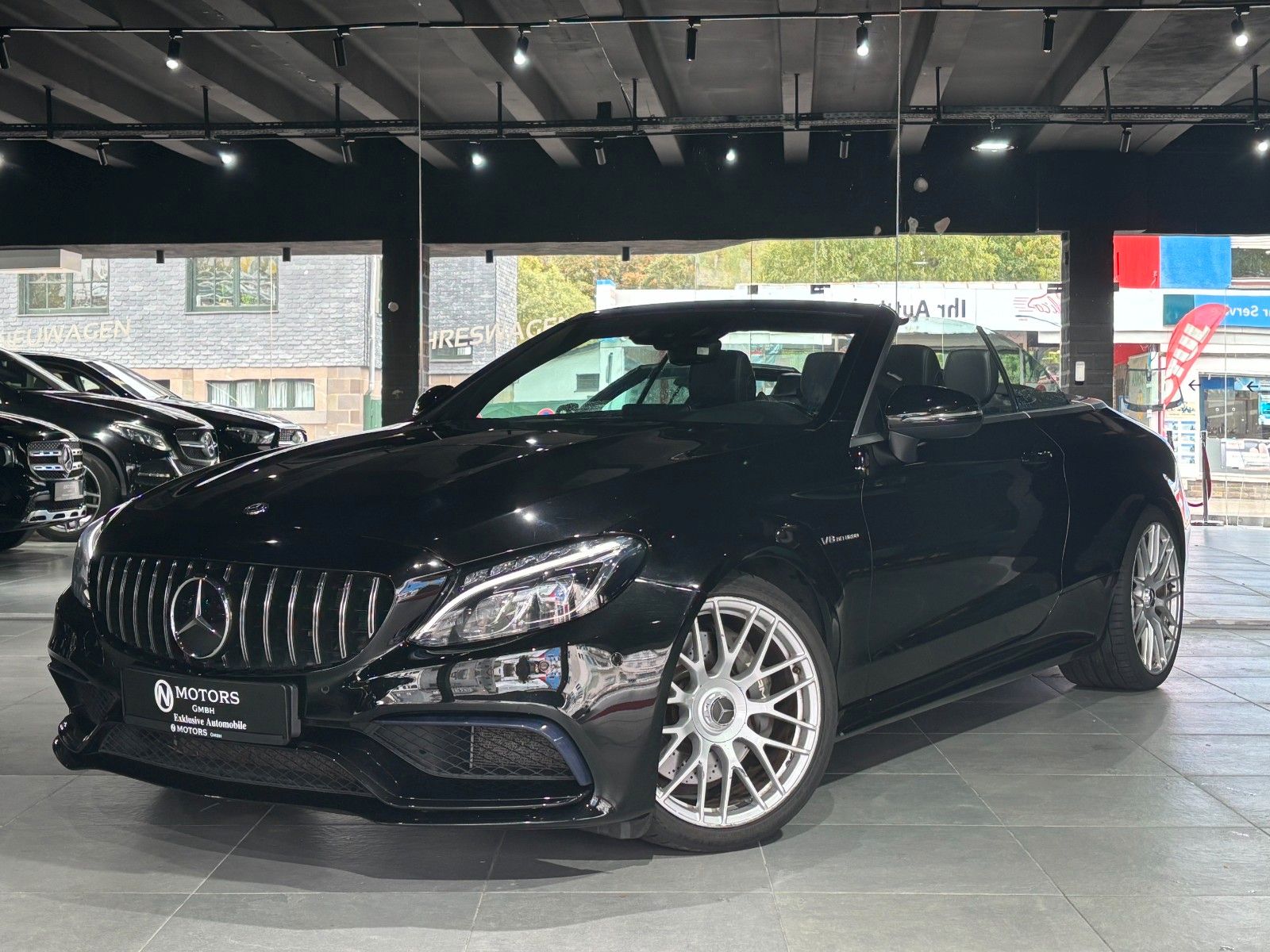 Fahrzeugabbildung Mercedes-Benz C 63 AMG Cabrio*Burmester*Ambiente*HUD*S-Auspuff
