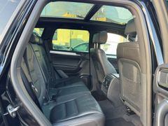 Fahrzeugabbildung Touareg V6 TDI BMT R-Line-Paket Interieur 4Motio