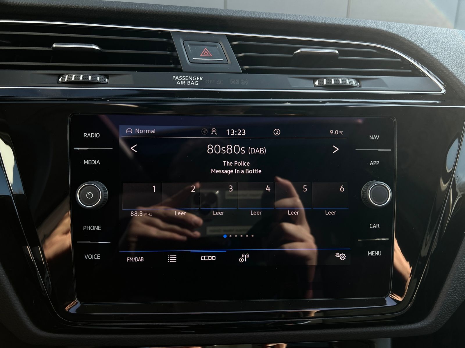 Fahrzeugabbildung Volkswagen Touran Highline 2.0 TDI DSG *AHK, LED, 7 Sitze,