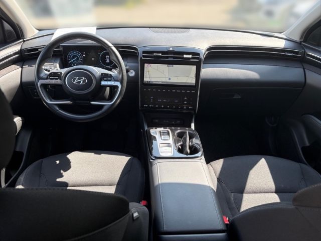Fahrzeugabbildung Hyundai Tucson Trend Plug-In Hybrid 4WD+Assistenz-Paket+