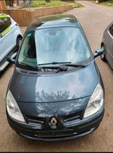 Renault Scenic  - Renault Scenic aus 2008 mit Diesel-Antrieb