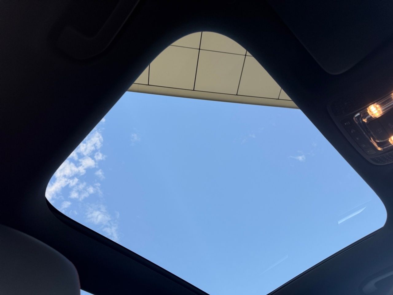 Fahrzeugabbildung Mercedes-Benz GLA 200 AMG+PANO+KEYLESS+CARPL+EL.HECKKL+LED+KAM