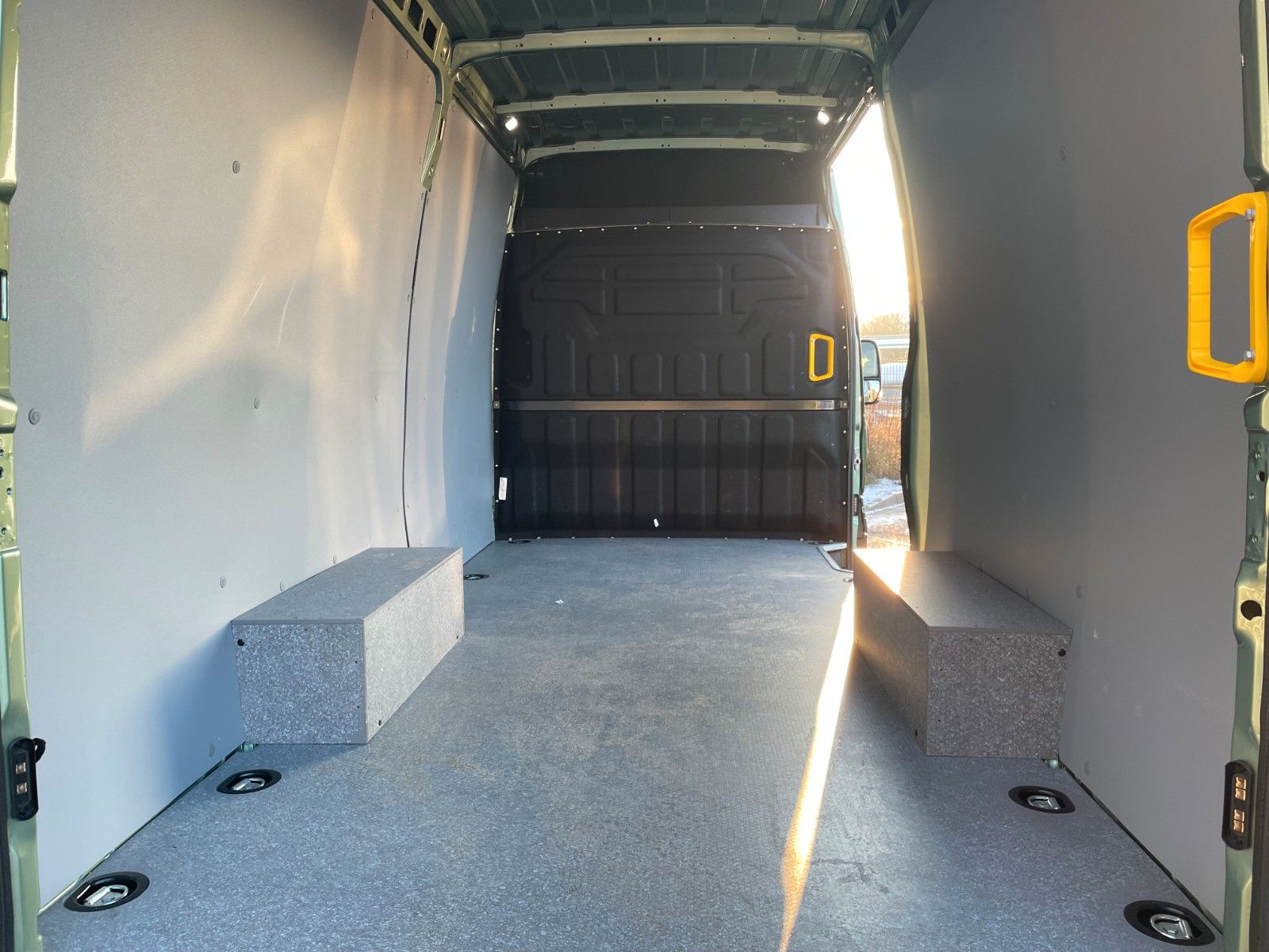 Fahrzeugabbildung Iveco Daily 35S16 HA8V 3.0L *R3.520mm*AHK*Automatik*