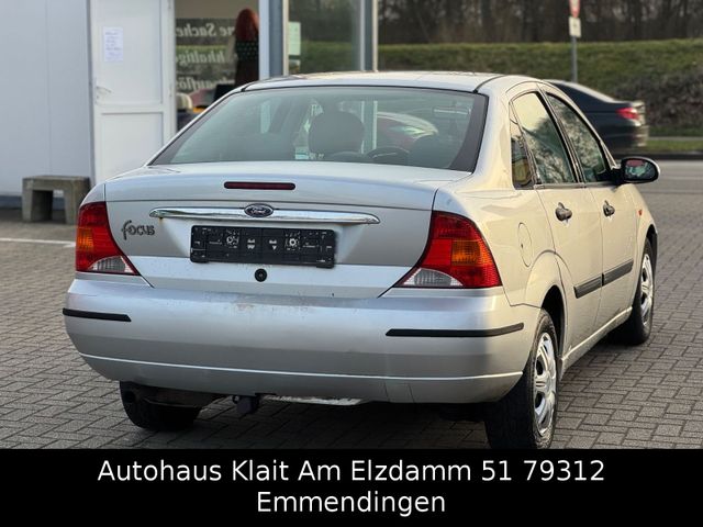 Fahrzeugabbildung Ford Focus 1.6 Ambiente Automatik Klima