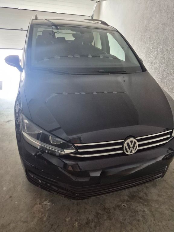 Image of Volkswagen Touran