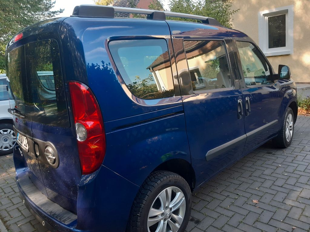 Image of Opel Combo