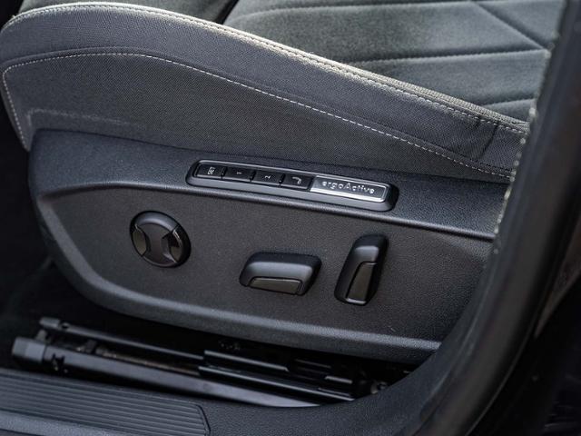 Volkswagen Golf VIII 2.0 TSI DSG 4M Style *MATRIX*AHK*MEM*, миниатюра 17