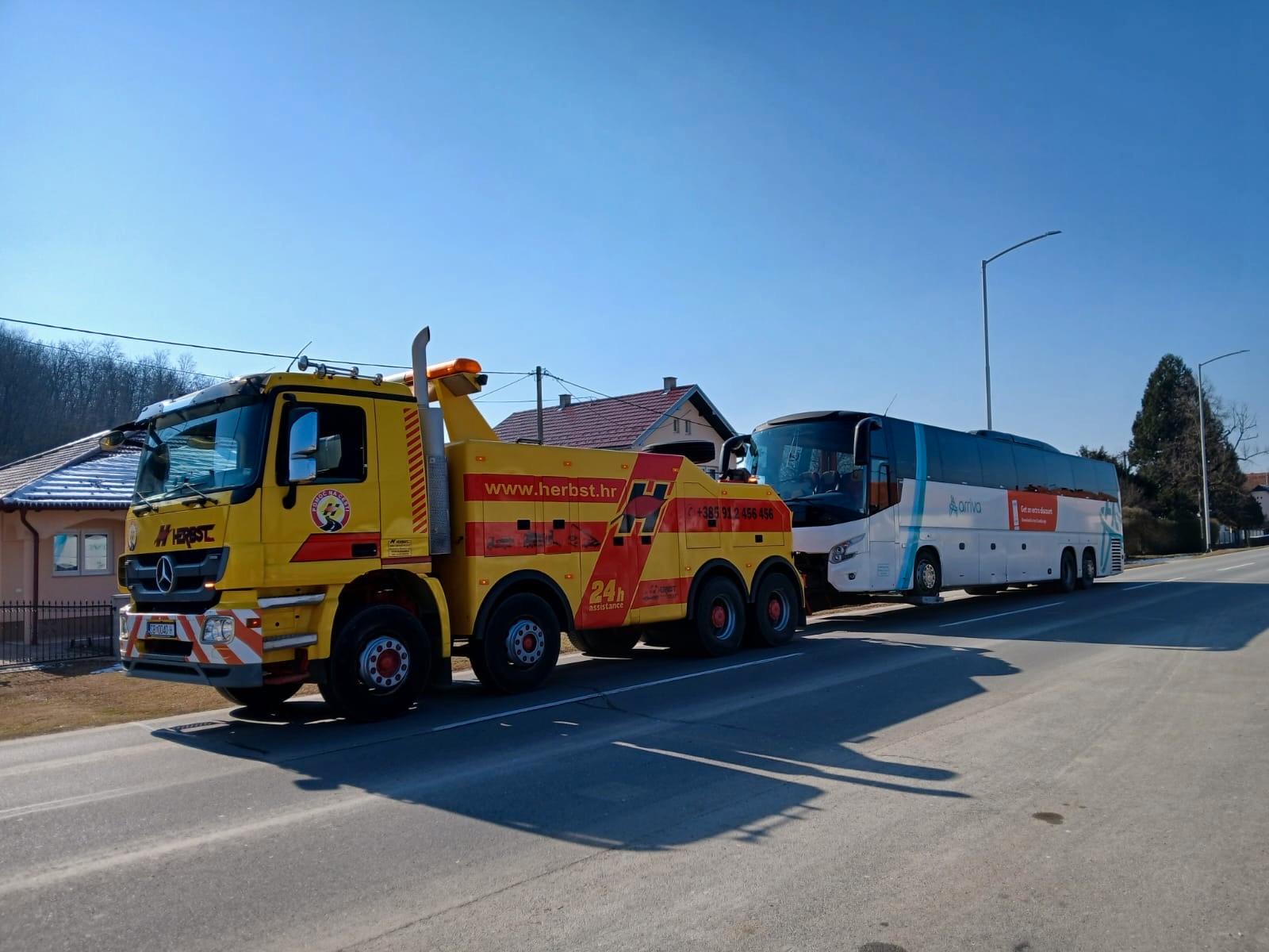 Mercedes-Benz ACTROS 4140 8X4 LKW&BUS ABSCHLEPPWAGEN