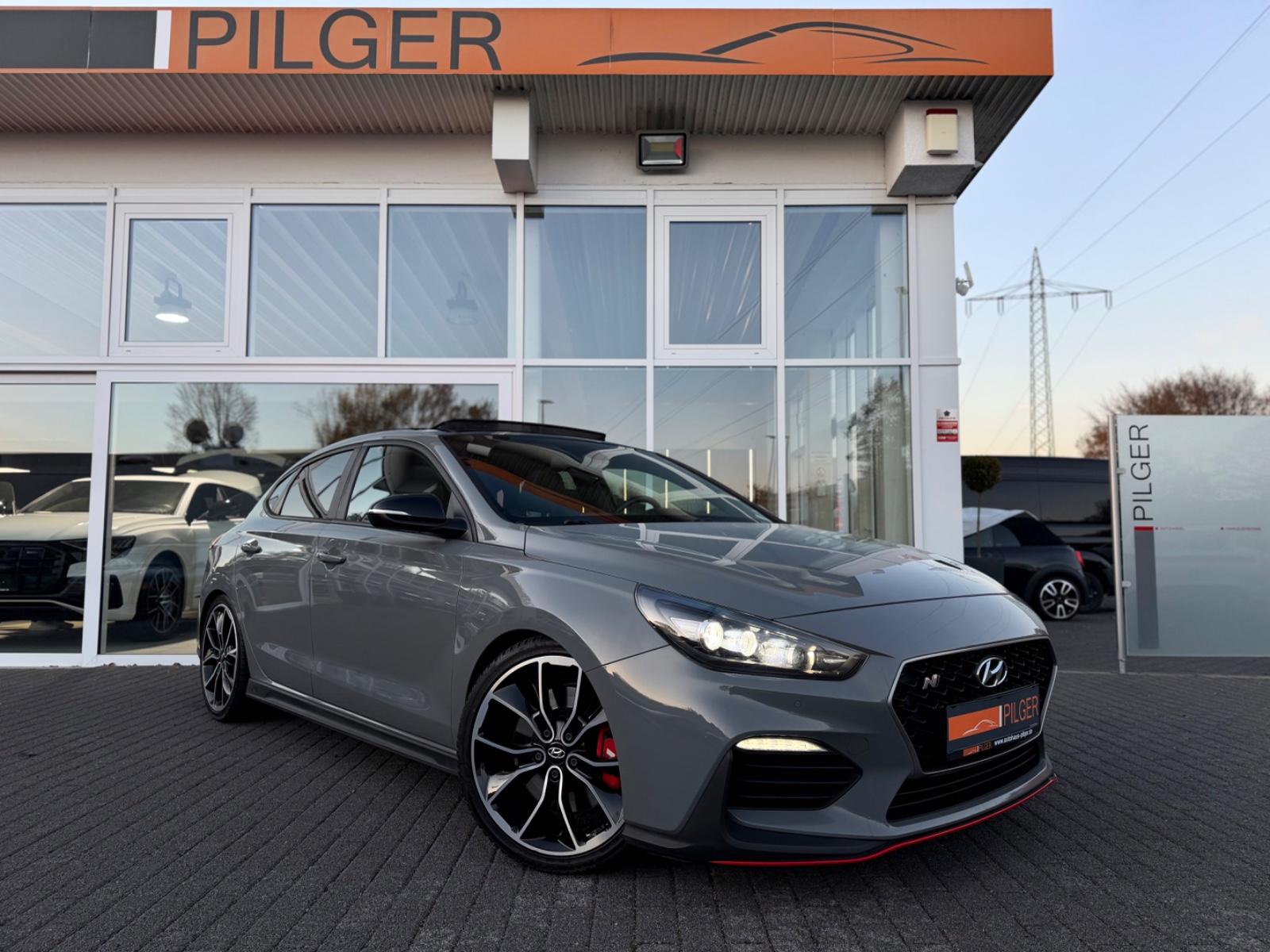 Hyundai i30N Performance Fastback Pano*Kam*Lhz*Shz*1.Hd