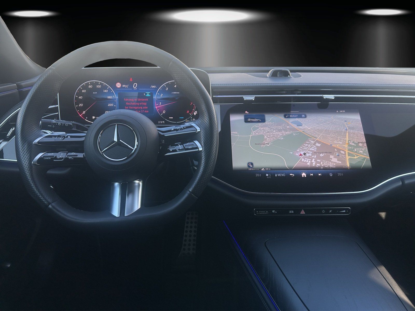 Fahrzeugabbildung Mercedes-Benz E200 T AMG Advan+ SUPERSCREEN LederPkt AHK Night