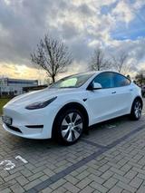 Tesla Model Y Enhanced Autopilot  AHK 1Hand  - Tesla Gebrauchtwagen in Hamburg